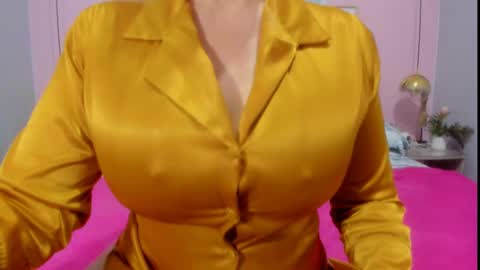 Snapshot of 00valeriasexxx chatting on February 4, 10:32 am Valeria online show from February 4, 10:32 am