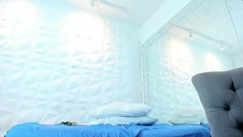  Nahomi  online show from March 7, 6:43 pm