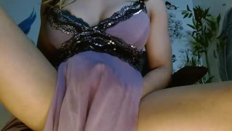 Jennifer Atkinson online show from January 18, 8:52 am