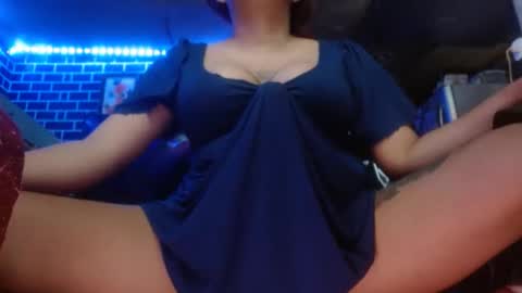  i am trixie im Your Selfsucking Mistress  online show from September 24, 5:36 am