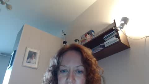 Snapshot of 12ennie chatting on October 16, 8:25 am 12ennie online show from October 16, 8:25 am