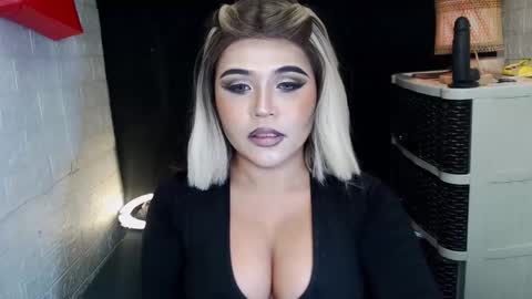 sexy kia online show from February 15, 12:57 am