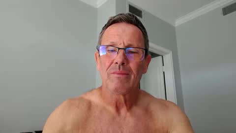 13glanmorfa online show from December 15, 4:25 pm