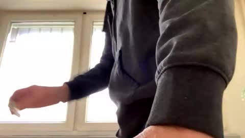 14at213 online show from December 1, 10:02 am