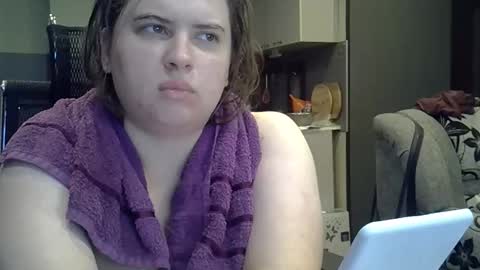 Snapshot of 1lindsey1 chatting on September 12, 8:27 am 1LINDSEY1 online show from September 12, 8:27 am