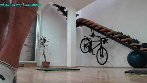 Snapshot of 1manshow11 chatting on December 9, 9:05 pm 1manshow11 online show from December 9, 9:05 pm