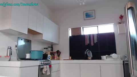 Snapshot of 1manshow11 chatting on December 2, 3:31 pm 1manshow11 online show from December 2, 3:31 pm