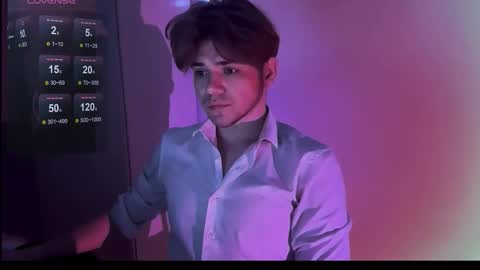 1roberttt online show from September 10, 9:49 pm