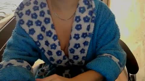 Snapshot of 1your_hot_girls chatting on February 9, 11:47 am 1your_hot_girls online show from February 9, 11:47 am