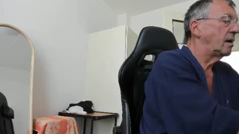 Henk online show from August 6, 10:24 am