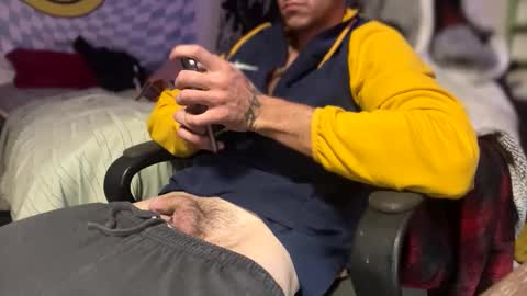 AlecurClit online show from October 28, 4:30 pm