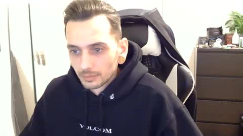 2323gary online show from March 2, 7:56 pm