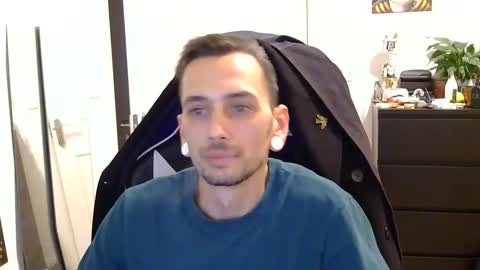 2323gary online show from October 9, 2:17 am