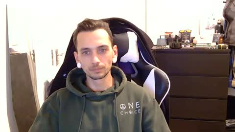 2323gary online show from January 5, 11:33 pm