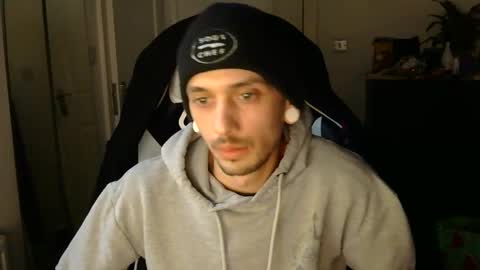 2323gary online show from February 18, 5:20 pm