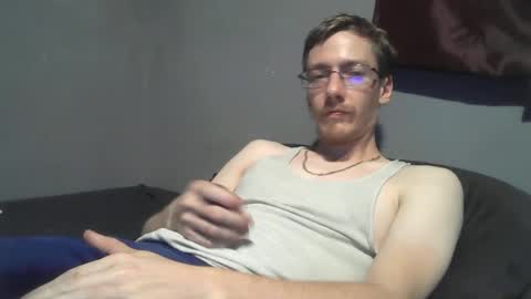 Snapshot of 2big2hype chatting on October 3, 3:04 am cheif online show from October 3, 3:04 am