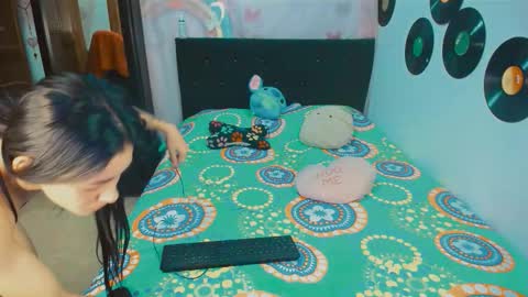 samantha sharon online show from November 2, 8:03 am