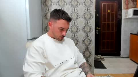 2sexymuscles online show from May 15, 9:11 pm