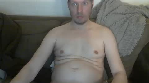 2small4you83 online show from March 31, 12:55 am