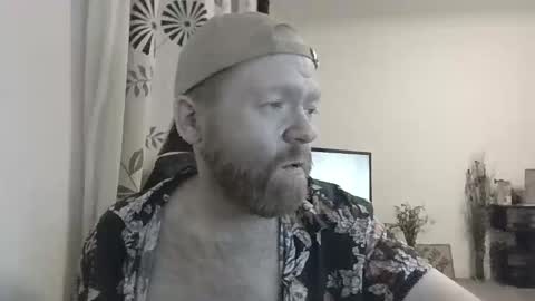 33UK online show from November 21, 3:04 am