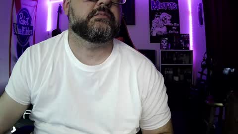 3ndlessmike online show from May 17, 1:09 pm