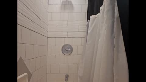 Snapshot of 3this88guy chatting on October 14, 11:24 am Thisguy online show from October 14, 11:24 am