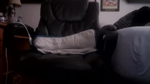 Snapshot of 3this88guy chatting on December 21, 2:58 pm Thisguy online show from December 21, 2:58 pm