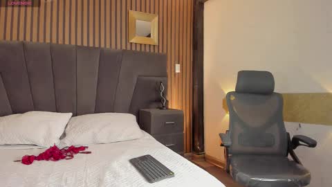 3X NAXAA online show from September 28, 12:47 pm