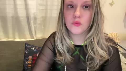 xxx Daily  online show from January 7, 4:39 am