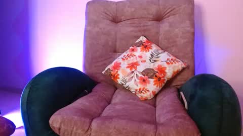 Violeta online show from March 8, 4:12 am