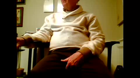 4uguys online show from December 18, 3:15 am