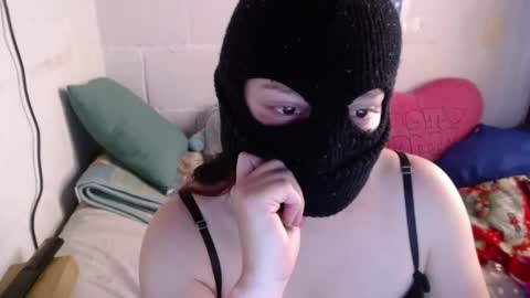 Snapshot of 666maskgirl chatting on February 4, 4:18 pm SHANNON online show from February 4, 4:18 pm