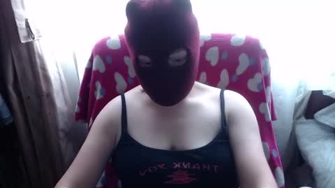 Snapshot of 666maskgirl chatting on October 21, 6:33 pm SHANNON online show from October 21, 6:33 pm