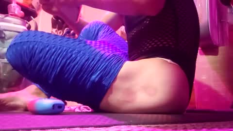69dmtbabe online show from October 11, 9:36 am