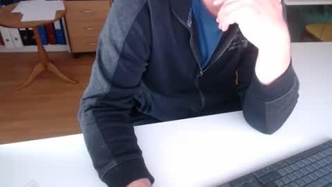 69pifpaf online show from April 12, 1:37 pm