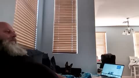 Snapshot of 69singledad79 chatting on February 18, 10:36 pm 69singledad79 online show from February 18, 10:36 pm