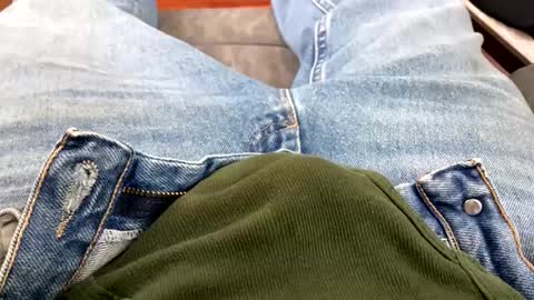 Snapshot of 6inchboytoy chatting on February 12, 2:10 pm 6inchboytoy online show from February 12, 2:10 pm