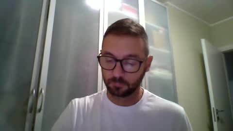 Snapshot of 77architt chatting on October 20, 8:41 am 77architt online show from October 20, 8:41 am