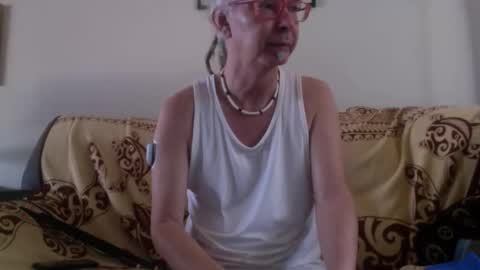 808dred online show from March 9, 12:04 am