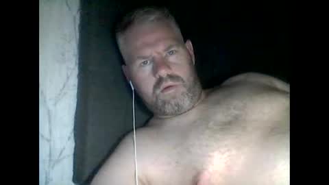 81jonnyx online show from September 27, 4:32 am