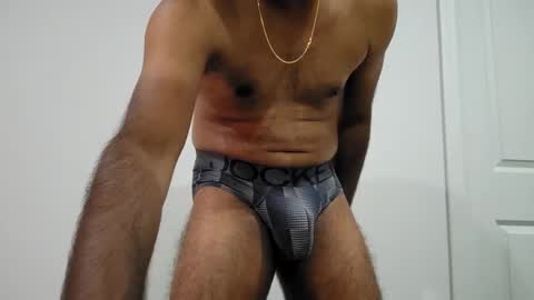 Snapshot of 8inch_desi chatting on October 5, 2:20 am 8inch_desi online show from October 5, 2:20 am
