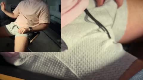 8incher NYC online show from November 16, 4:25 am