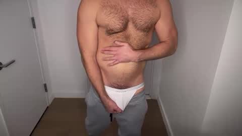 8incher NYC online show from December 12, 11:03 pm