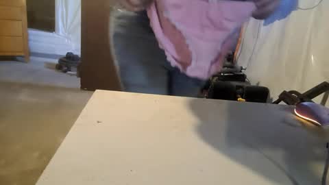 Snapshot of 8magicstick8 chatting on October 5, 7:32 pm 8magicstick8 online show from October 5, 7:32 pm