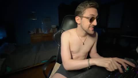 Snapshot of 91stefisexy91 chatting on September 23, 9:43 pm 91stefisexy91 online show from September 23, 9:43 pm