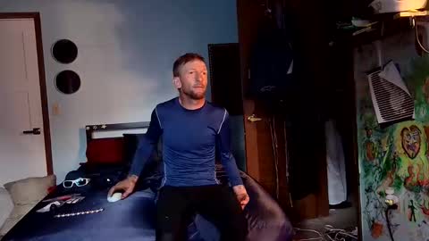 8over6 online show from November 29, 12:13 pm