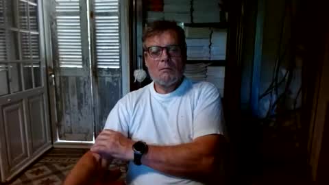 _123_voyeur_ online show from May 28, 12:25 pm