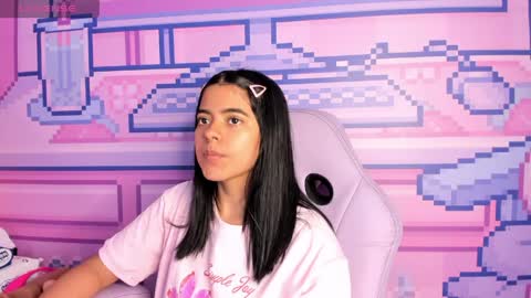 Alice  online show from March 30, 9:15 pm