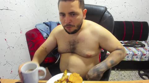 Snapshot of _ace_ventura chatting on February 1, 4:46 am ---- online show from February 1, 4:46 am