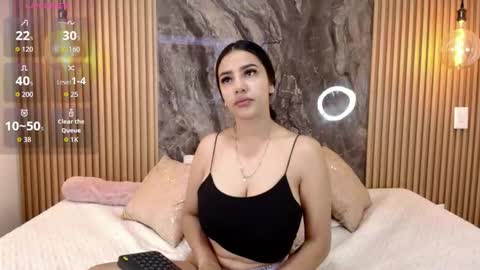 Snapshot of _alanajones_ chatting on October 28, 1:23 pm ALANA  online show from October 28, 1:23 pm